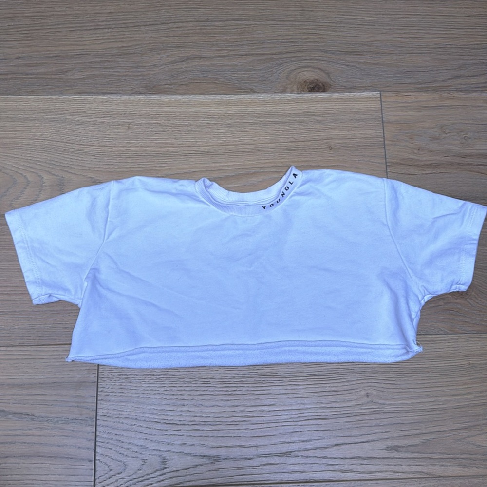 Women’s super cropped tshirt